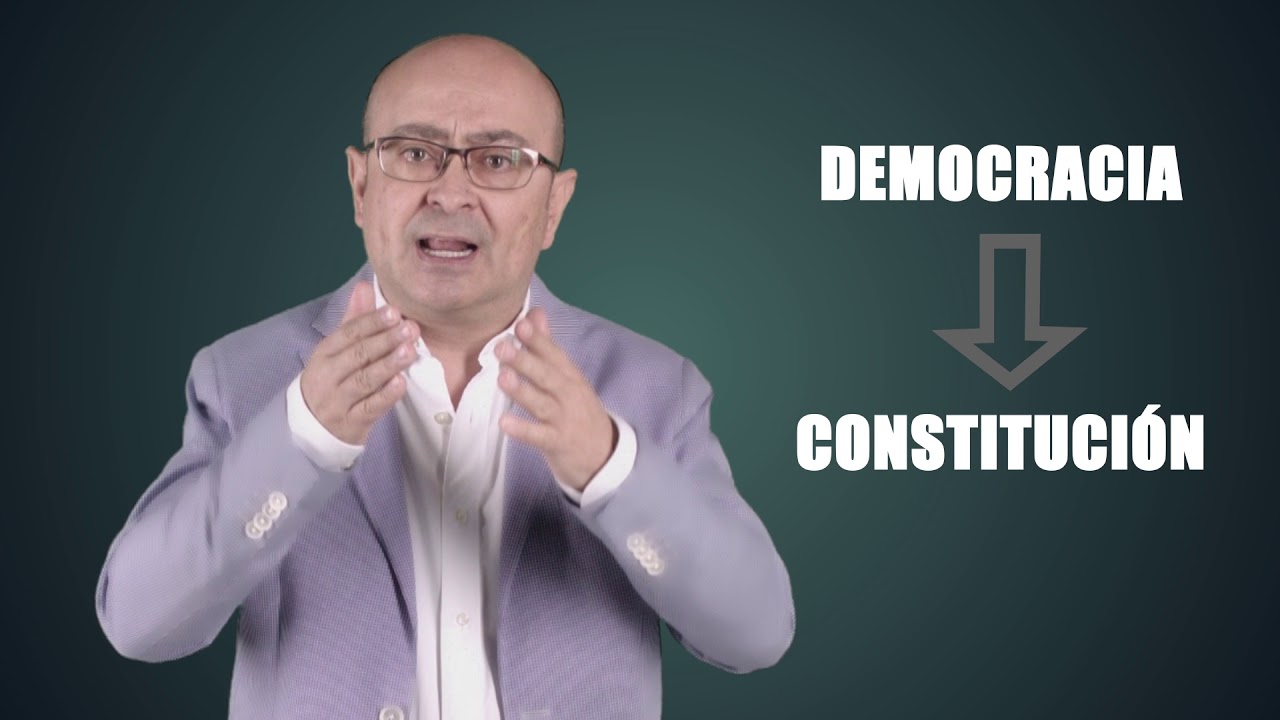 que funciones tiene el rey de españa