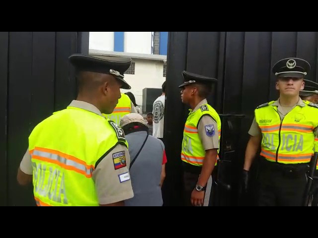 a qué hora se cierran las urnas