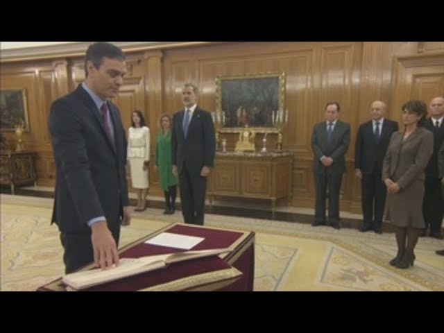 puede el rey cesar al presidente del gobierno